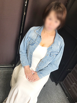 横浜人妻デリヘル【熟女の風俗最終章 横浜本店】 仁科