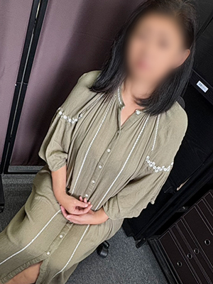 横浜人妻デリヘル【熟女の風俗最終章 横浜本店】 小西