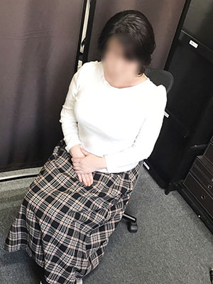 横浜人妻デリヘル【熟女の風俗最終章 横浜本店】 佐々木